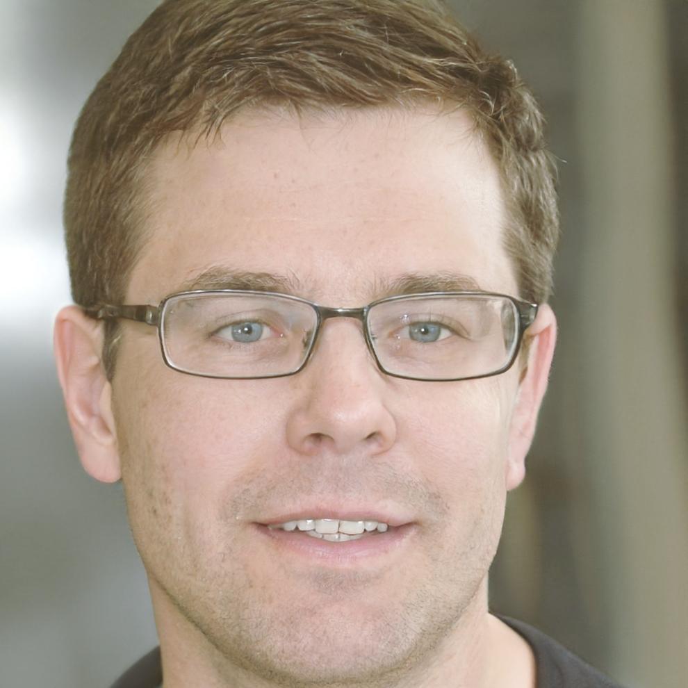 Finanzexperte Ludger Kampe bei der Beratung